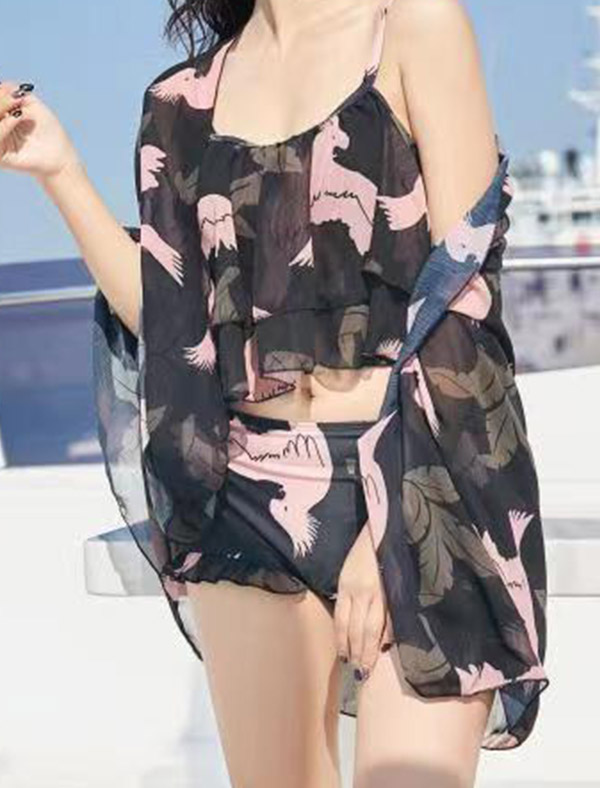 夏日泳裝